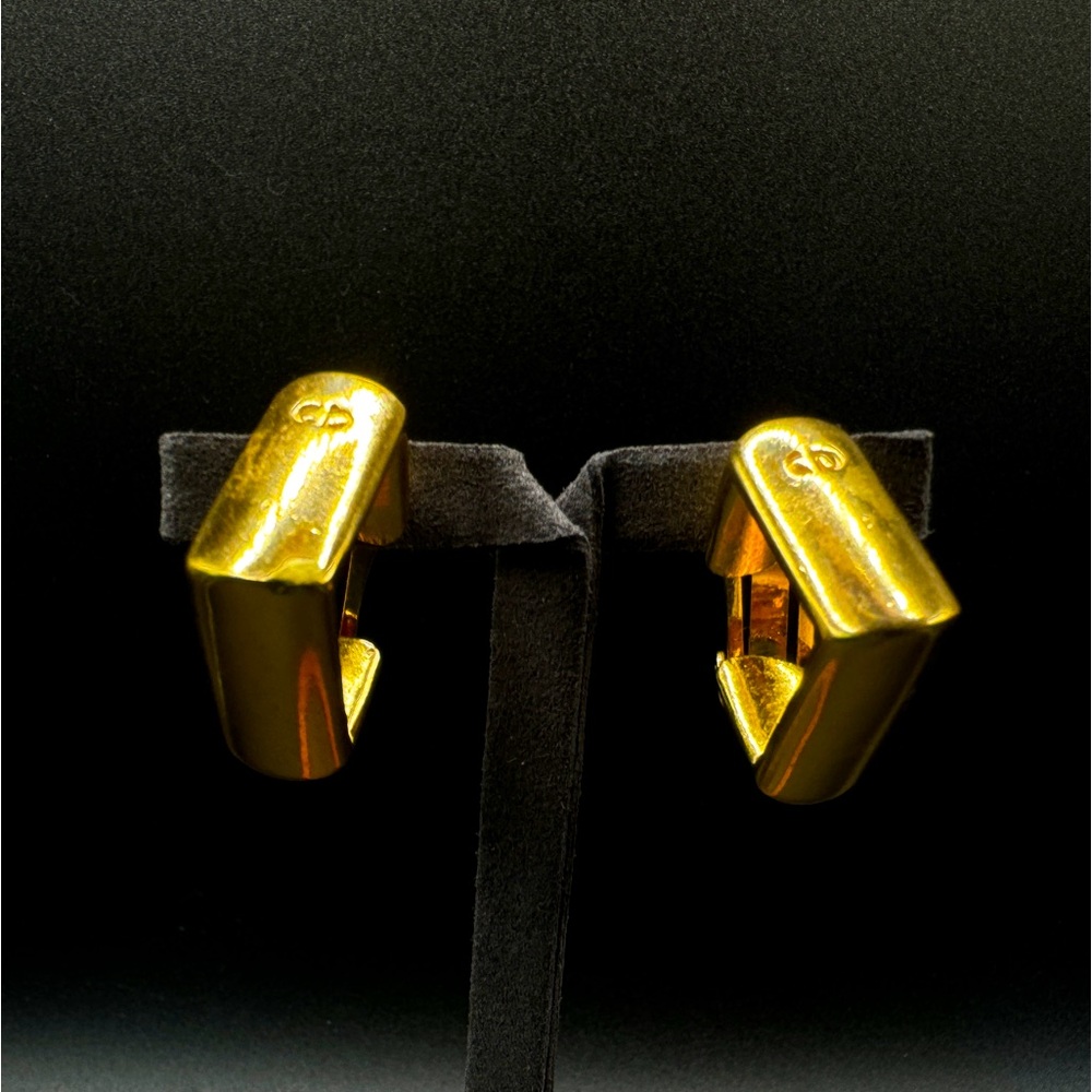 LOT 1458 18K gold plated Dior vintage clip on earrings
